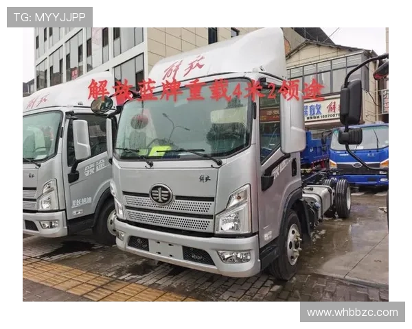 200马力配8档箱，上装5.4米仓栅箱，这款解放虎6G还有双卧铺